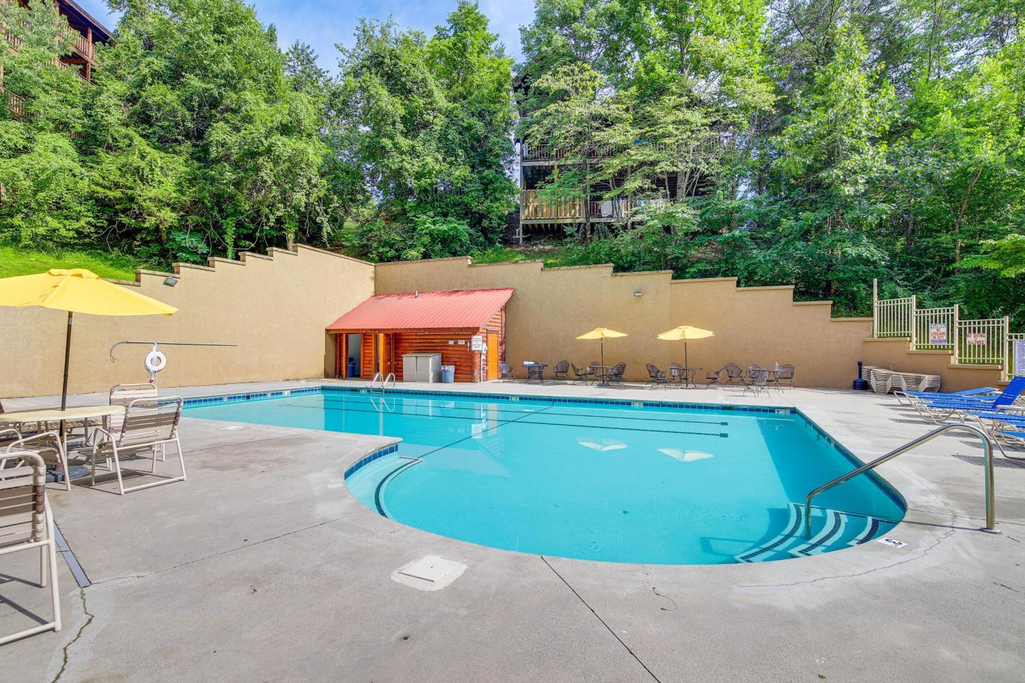Pigeon Forge Cabin Premier Location And Hot Tub Eksteriør bilde